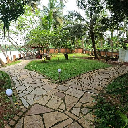 Greenchromide Homestays Mundrothuruth Екстериор снимка